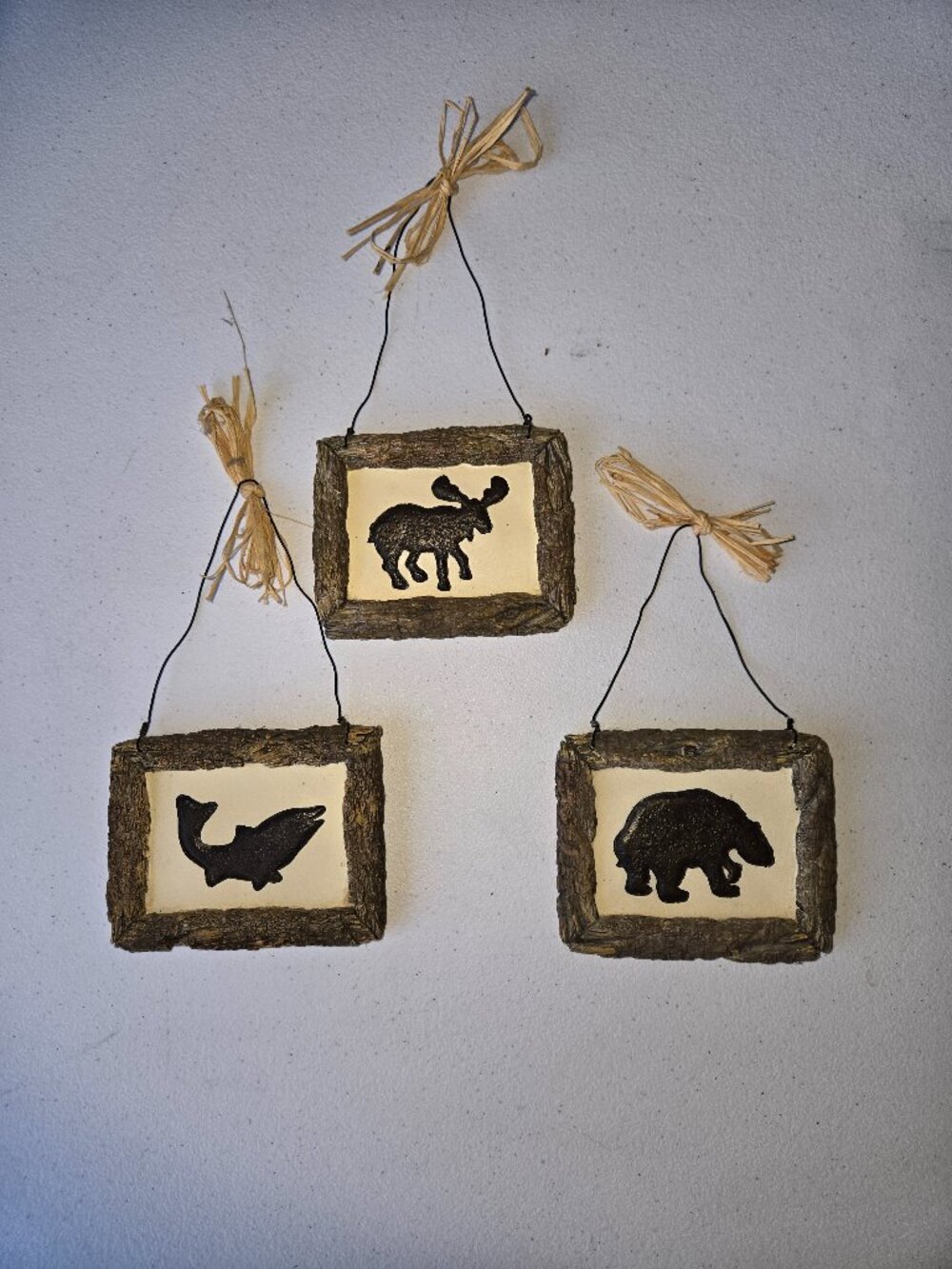 The Homemaker's Idea Company Rustic Wildlife Wall Hanging Set of 3